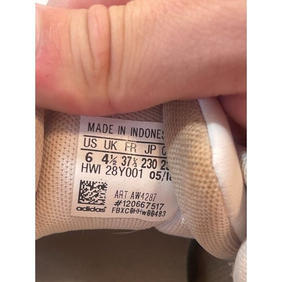 Adidas size 6 - Picture 6 of 14